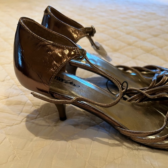 Mossimo Vintage Metallic Mary Jane Kitten Heel Shoes Size 8US New Without Tag - Picture 5 of 6